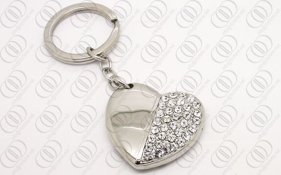 Forma Keychain del cuore dell'acciaio inossidabile dei gioielli con i chiari cristalli di Swarovski