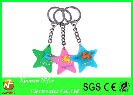 Adatti a 2D 3D i mini regali molli su ordinazione di promozione dell'anello portachiavi personali Keychains del PVC